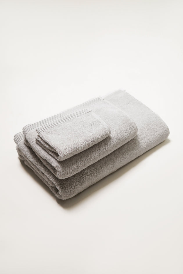 Seine, Bordered Cotton Towel Set in Mineral