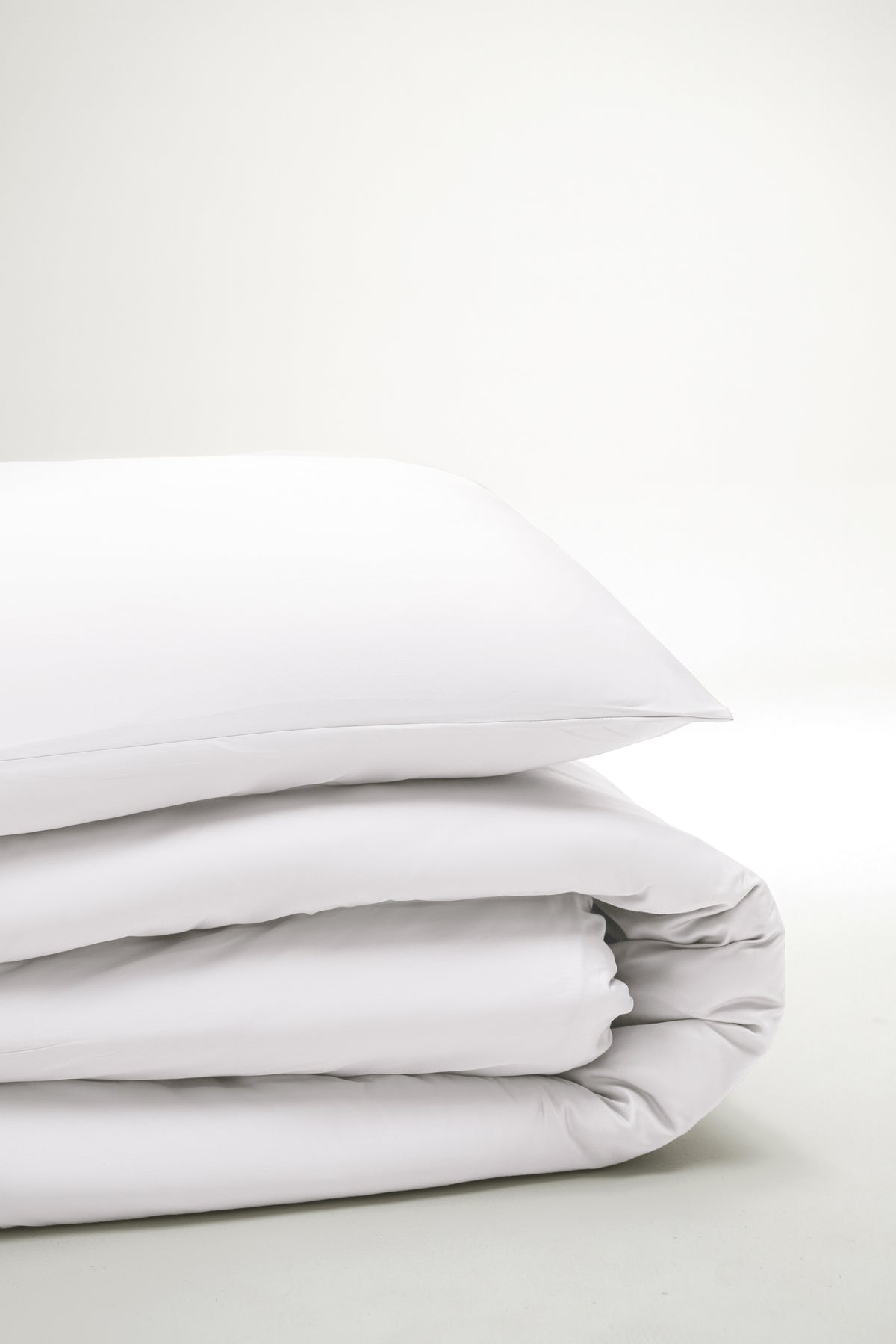Kolachi, Sateen Bedding Set in White