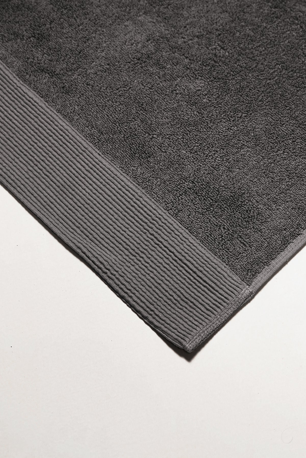Seine, Bordered Cotton Towel Set in Charcoal