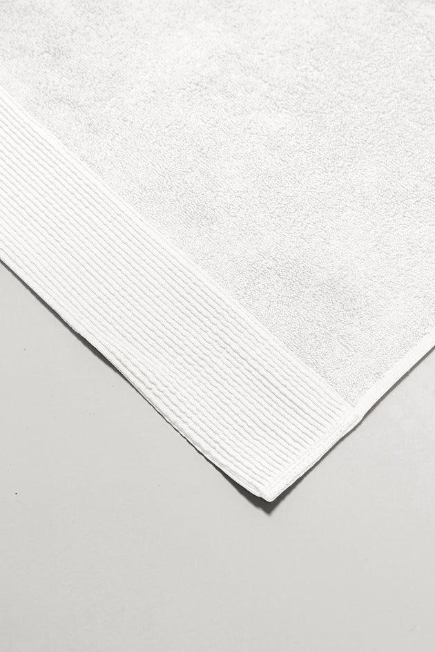 Seine, Bordered Cotton Bath Towel in White